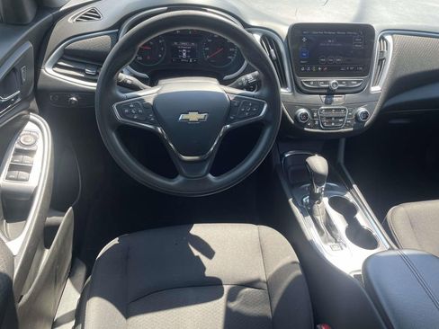 Used 2023 Chevrolet Malibu LT image 11
