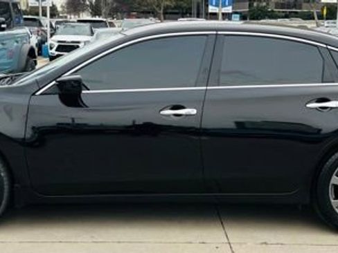 Used 2018 Nissan Altima 2.5 SR w/ SR Special Edition image 6