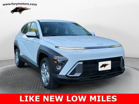 Used 2025 Hyundai Kona SE image 1