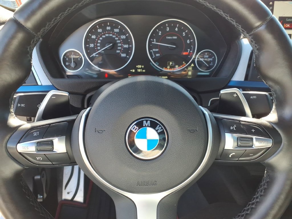 Used 2018 BMW 340i xDrive Sedan AWD/4WD image 5