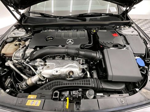 Used 2022 Mercedes-Benz CLA 250 image 9