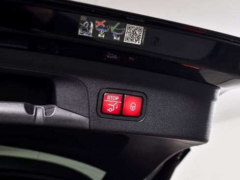 Used 2024 Mercedes-Benz GLE 350 4MATIC image 40