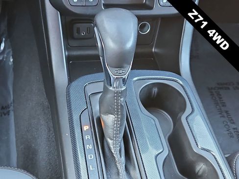 Used 2022 Chevrolet Colorado Z71 AWD/4WD image 21