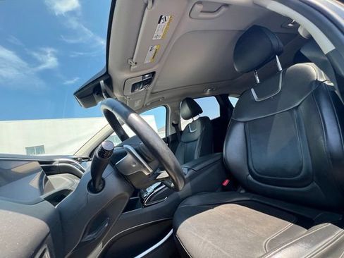 Used 2023 Hyundai Tucson Limited AWD/4WD image 11