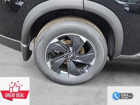 New 2025 Nissan Rogue SV AWD/4WD image 19