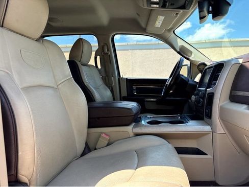 Used 2018 RAM 1500 Laramie Longhorn w/ Longhorn Southfork Package AWD/4WD image 27
