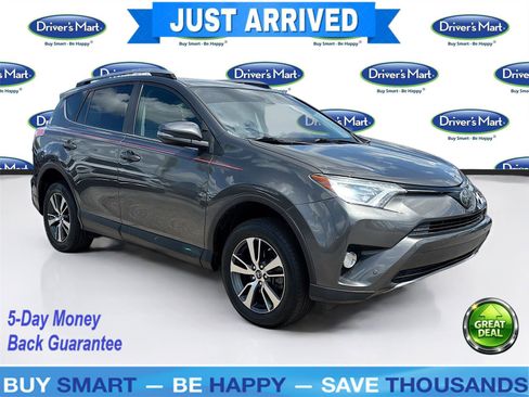 Used 2018 Toyota RAV4 XLE FWD image 1