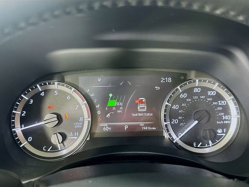 Used 2023 Toyota Highlander XLE image 25