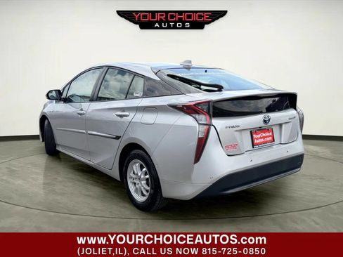 Used 2016 Toyota Prius Four w/ Advanced Technology Package image 3