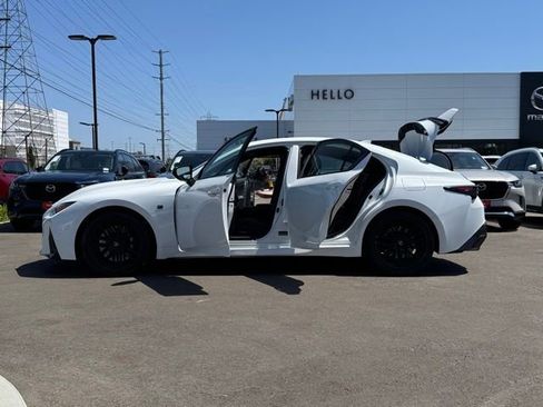 Used 2024 Lexus IS 500 RWD image 28