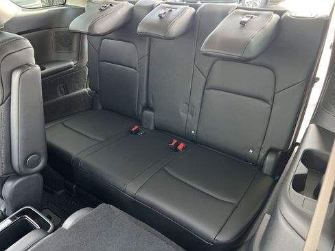 New 2026 Nissan Pathfinder SL image 21