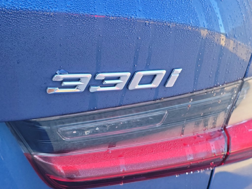 Used 2022 BMW 330i Sedan w/ Convenience Package RWD image 20