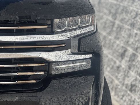 Used 2019 Chevrolet Silverado 1500 High Country image 3