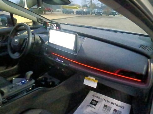 New 2026 Toyota Prius Plug-In Hybrid image 31