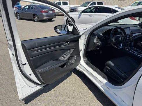 Used 2018 Honda Accord Sport image 21