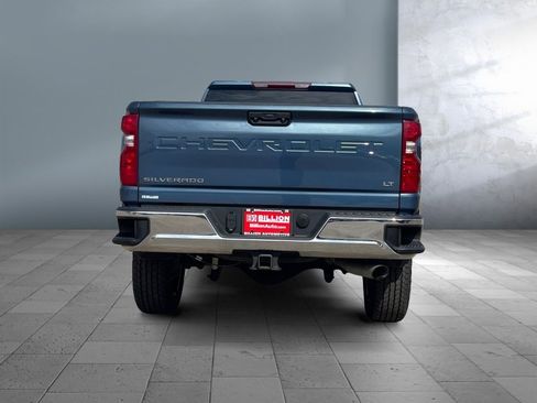 Used 2025 Chevrolet Silverado 2500 LT w/ Convenience Package AWD/4WD image 5