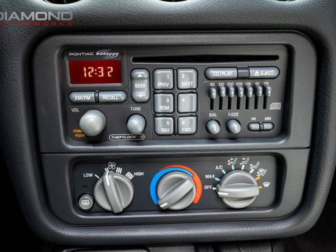 Used 1999 Pontiac Firebird Trans Am RWD image 99