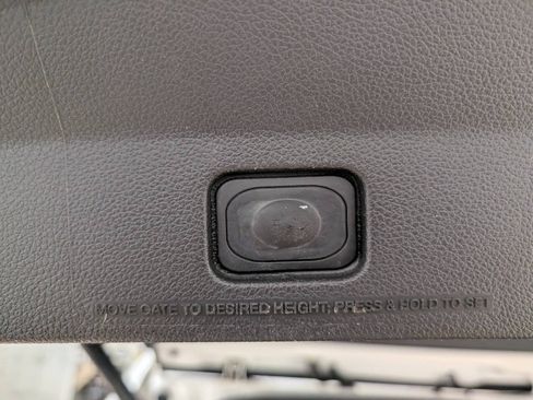 Used 2015 Ford Explorer Limited w/ Equipment Group 301A AWD/4WD image 18