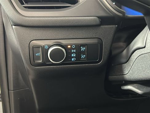 Used 2024 Ford Escape Active AWD/4WD image 22