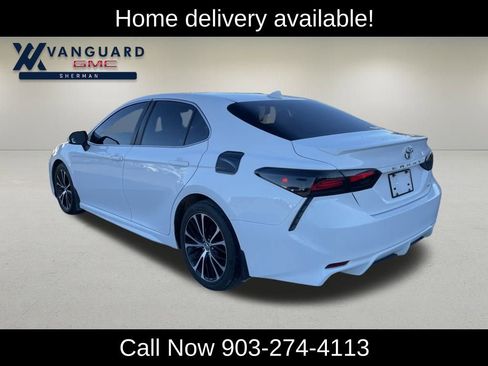 Used 2019 Toyota Camry LE image 3