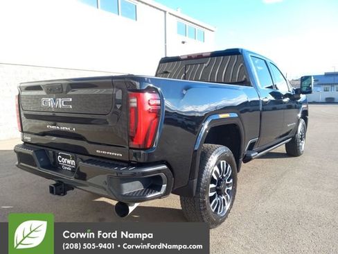Used 2024 GMC Sierra 3500 Denali Ultimate image 3