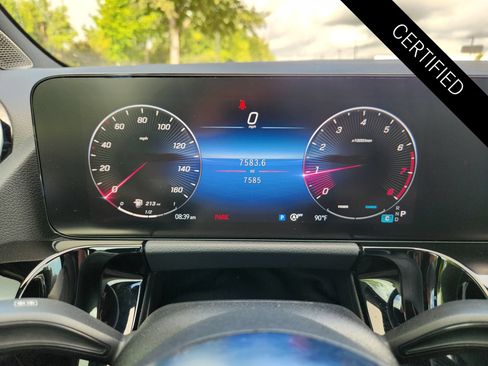 Certified 2025 Mercedes-Benz GLA 250 image 17