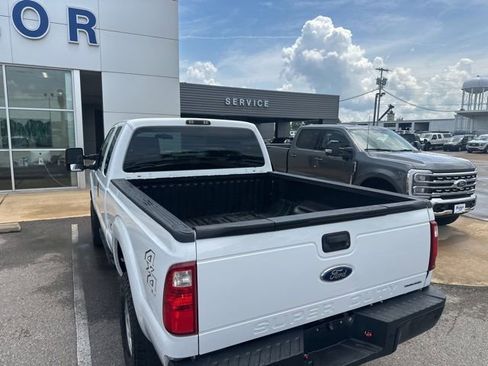 Used 2015 Ford F250 XL w/ Power Equipment Group AWD/4WD image 14