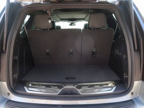 New 2026 GMC Yukon Denali w/ Sun & Power Step Package image 23