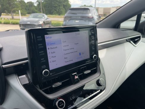 Used 2022 Toyota Corolla SE FWD image 11