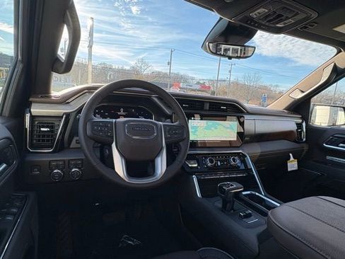 New 2026 GMC Sierra 1500 Denali w/ Denali Reserve Package image 18