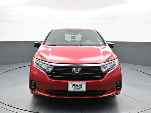 Certified 2023 Honda Odyssey Sport image 2