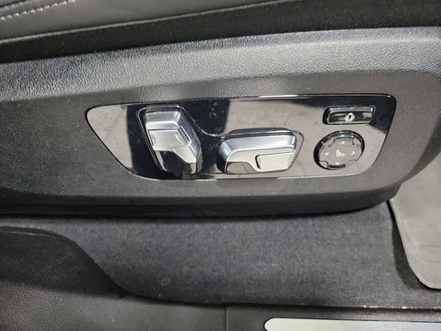 Used 2023 BMW X6 xDrive40i image 24