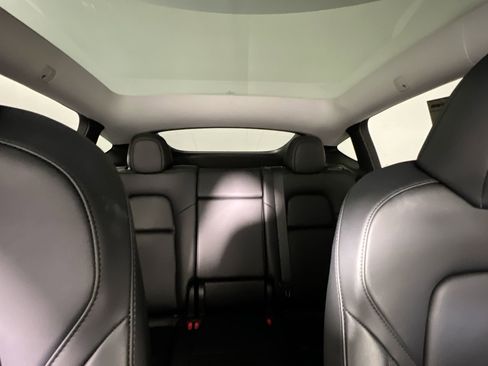 Used 2023 Tesla Model Y Performance image 34