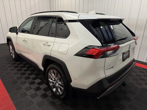 Used 2022 Toyota RAV4 Limited AWD/4WD image 2