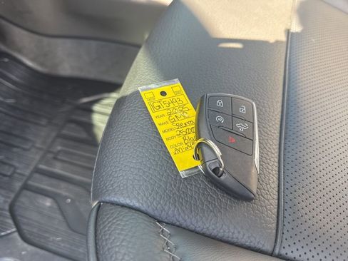 Used 2025 GMC Sierra 2500 Denali w/ Denali Reserve Package image 40