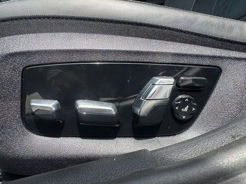 Certified 2023 BMW M550i xDrive w/ Executive Package AWD/4WD image 15