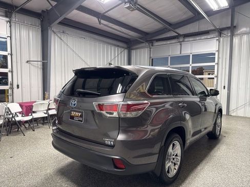 Used 2015 Toyota Highlander Limited image 24
