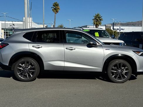 Used 2025 Acura ADX A-Spec image 3