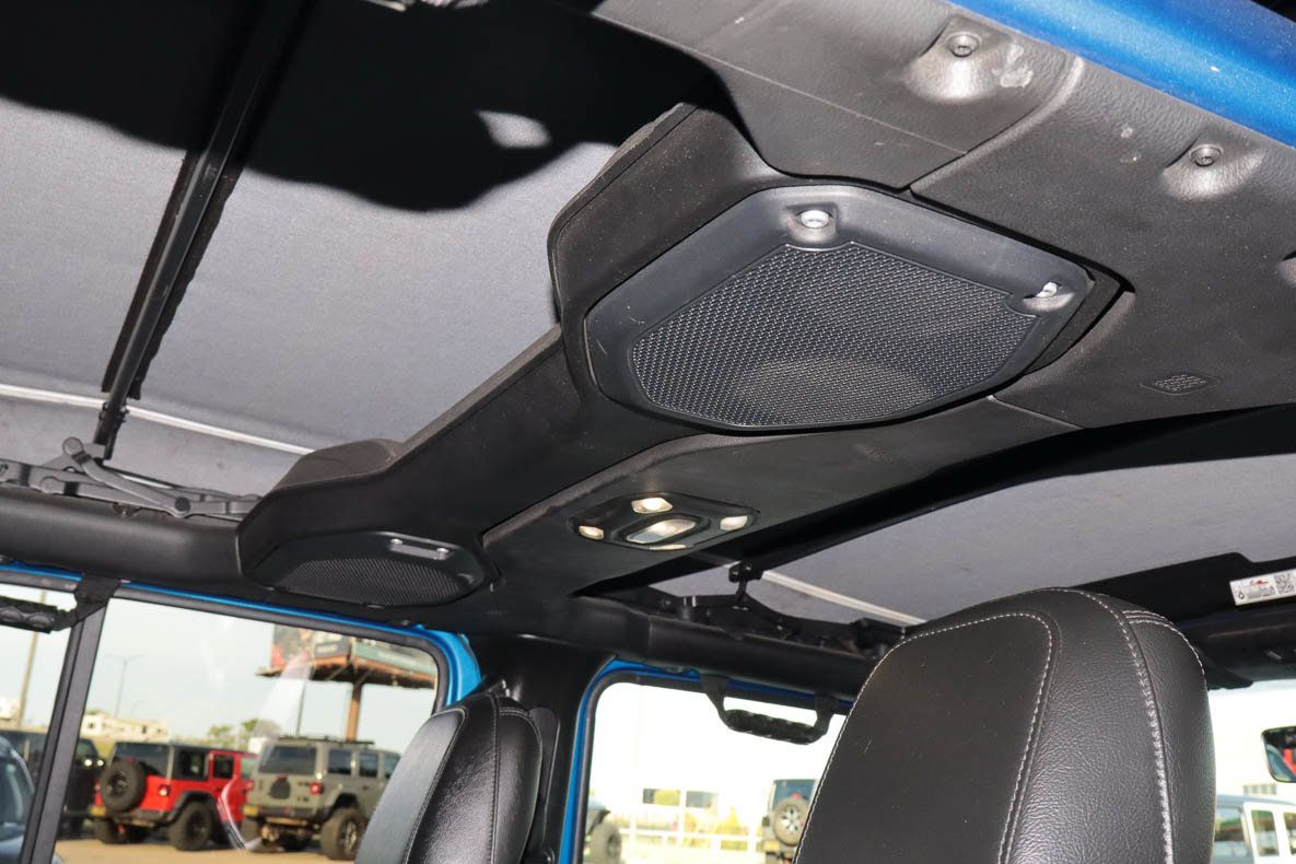 Used 2022 Jeep Wrangler Unlimited Rubicon AWD/4WD image 24