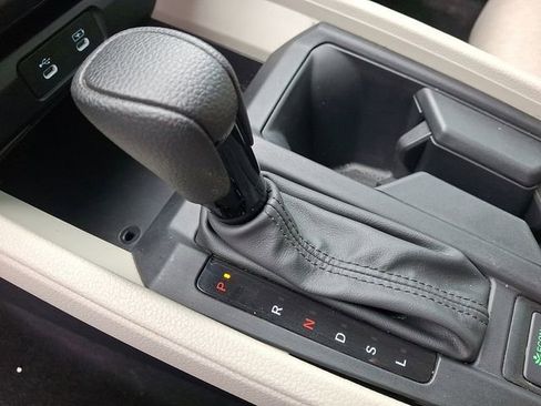 Used 2025 Honda Accord LX image 15