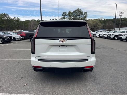 Used 2023 Cadillac Escalade ESV Sport Platinum AWD/4WD image 5
