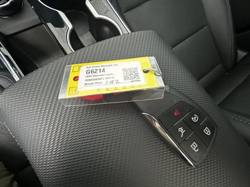 Used 2026 Chevrolet Equinox LT w/ Convenience Package II FWD image 5