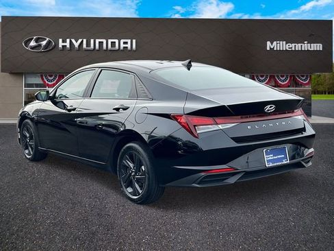 Certified 2023 Hyundai Elantra SEL w/ Cargo Package image 6