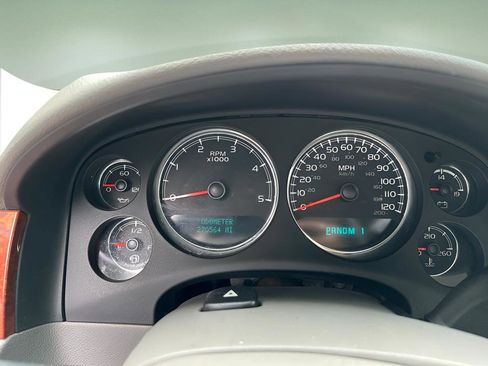 Used 2013 Chevrolet Silverado 2500 LTZ w/ LTZ Plus Package image 14