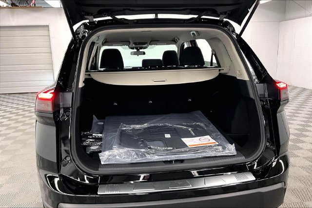 New 2027 Nissan Rogue SV FWD image 40