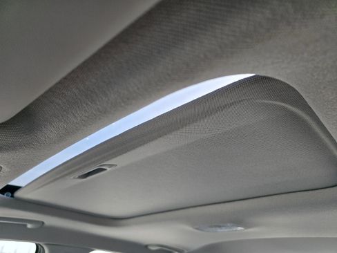 New 2025 Hyundai Elantra Limited image 23