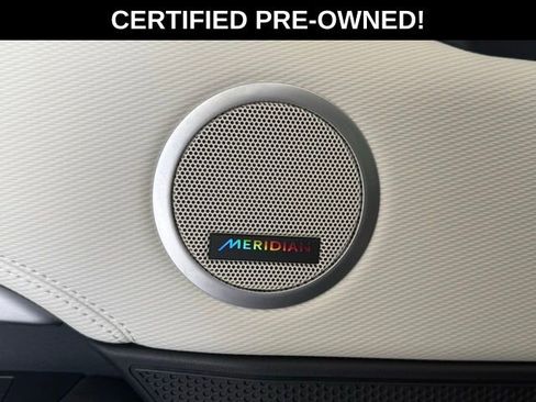 Certified 2025 Land Rover Discovery Dynamic SE AWD/4WD image 31