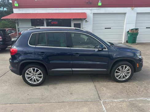 Used 2013 Volkswagen Tiguan S AWD/4WD image 4