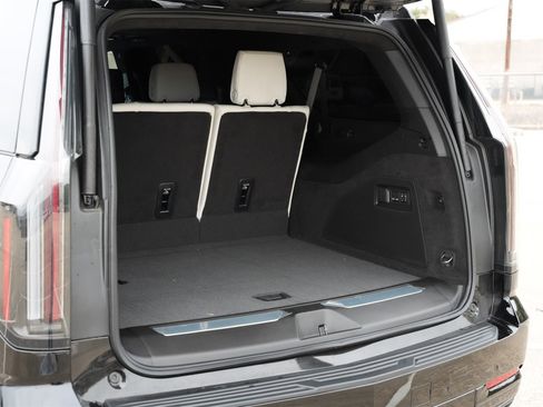 Certified 2025 Cadillac Escalade ESV Sport Platinum w/ LPO, ONYX Package image 24