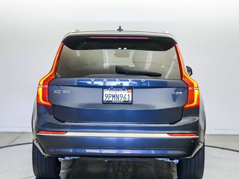 Certified 2025 Volvo XC90 T8 Ultra w/ Protection Package Premier AWD/4WD image 4